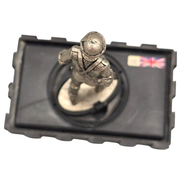 Vtg 1/32 British Military Soldier Figure Rifle Unpainted Metal Detailed - Picture 4 of 12